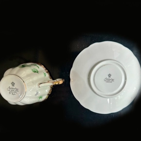 Adderley Fine  Bone China England teacup & saucer green & gold - Picture 4 of 5